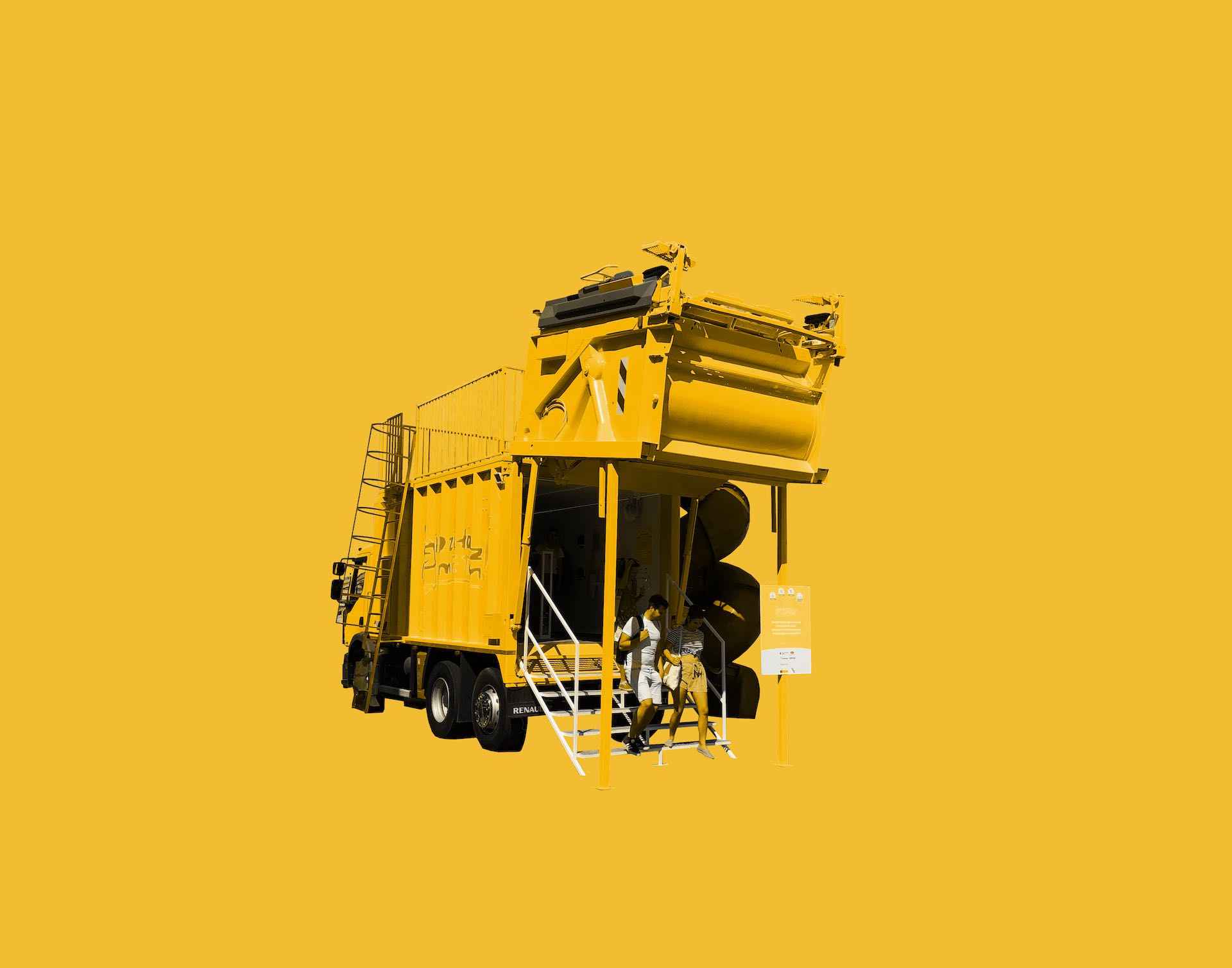 miecia żółta ciężarówka